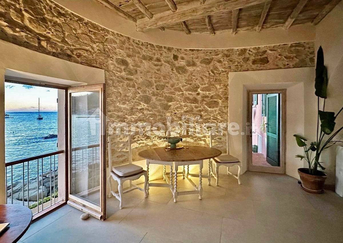 Appartamento in vendita a Marciana Marina