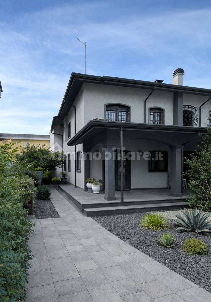 Villa in vendita a Viareggio