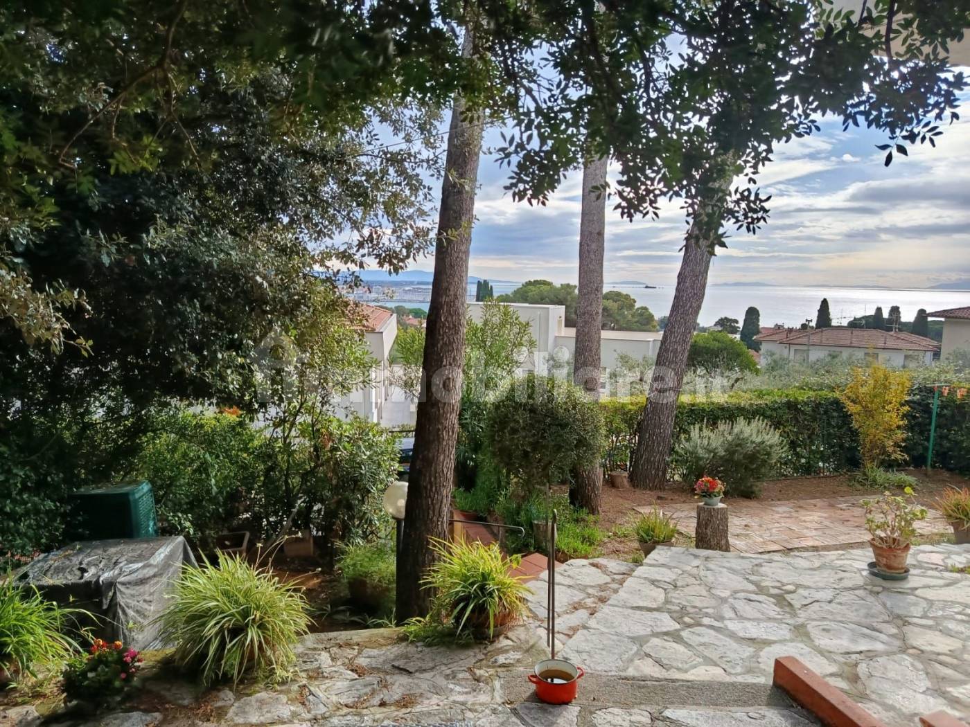 Appartamento in vendita a Rosignano Marittimo