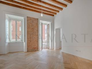 2-room flat corso di Porta Ticinese, Carrobbio, Milan