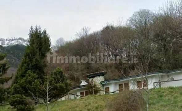 Appartamento in vendita a Ferrara di Monte Baldo