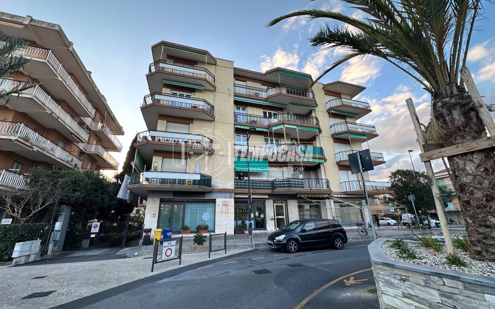 Appartamento in vendita a Pietra Ligure