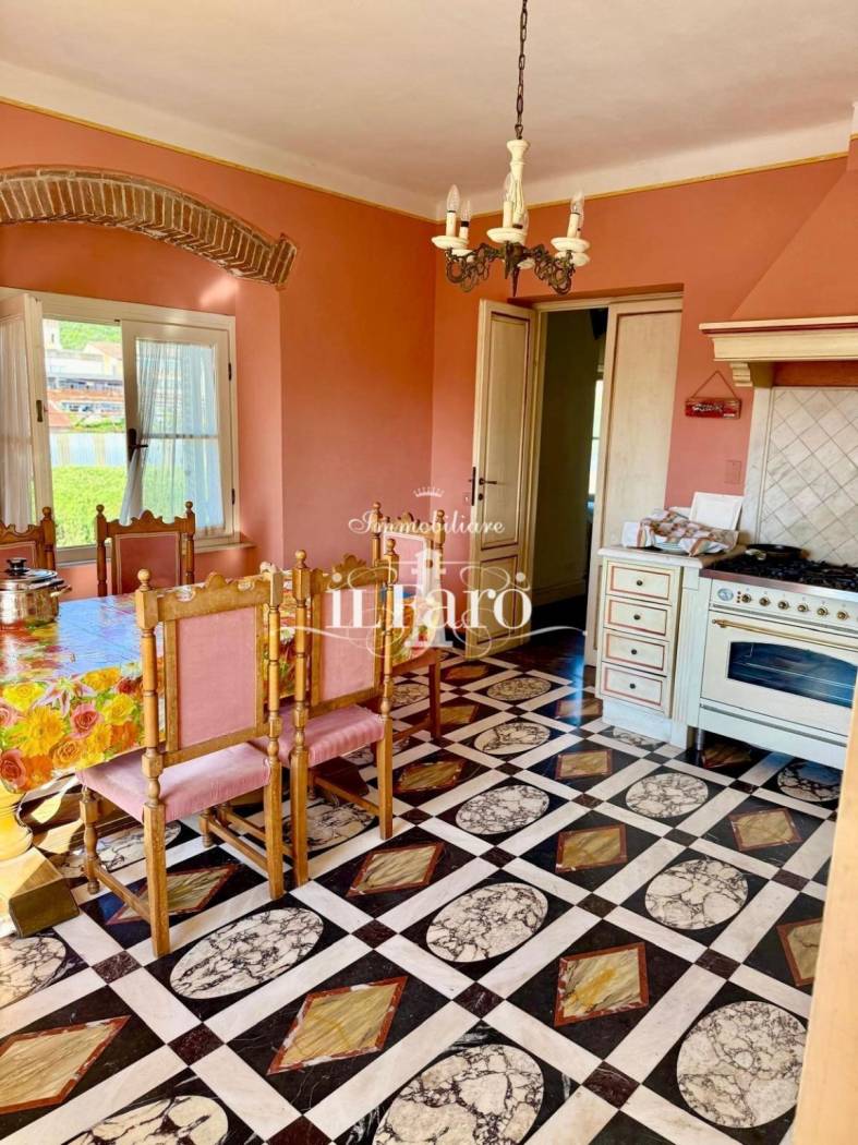 Appartamento in vendita a Pietrasanta