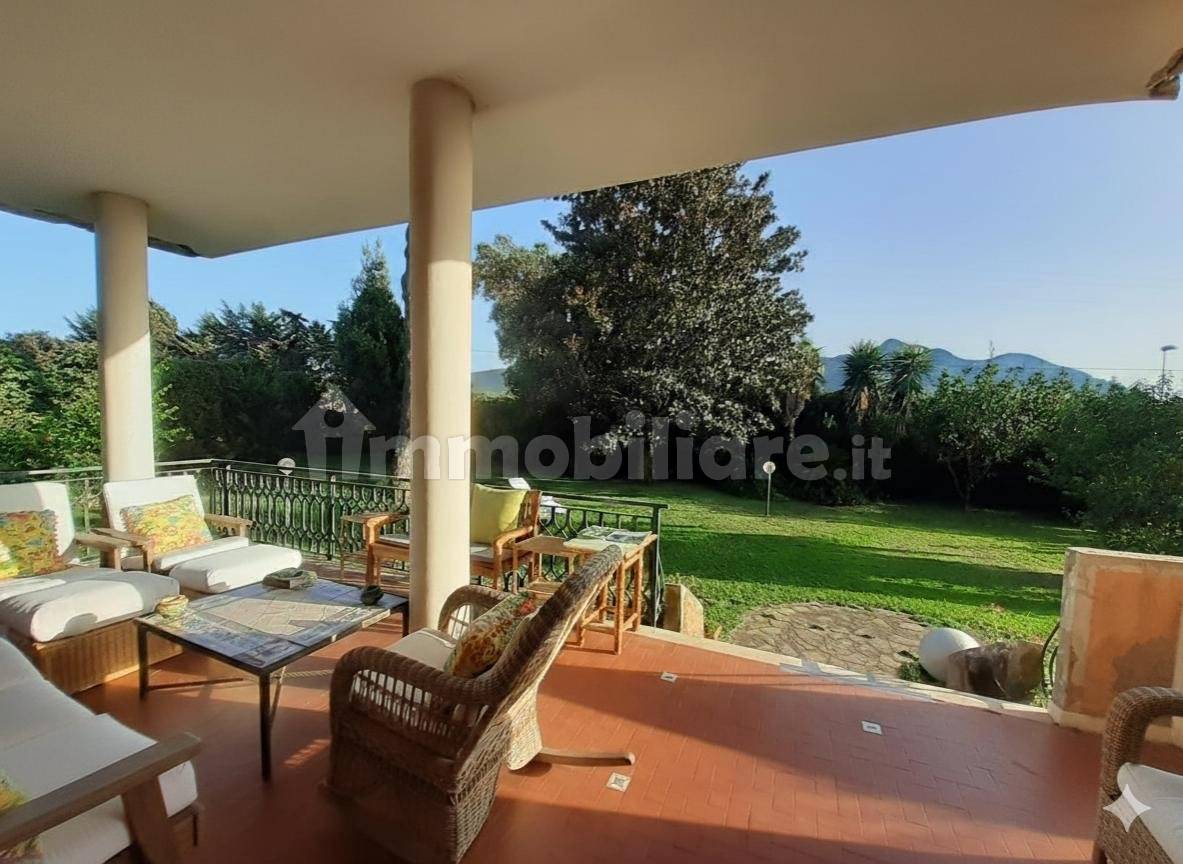 Villa in affitto a Sabaudia