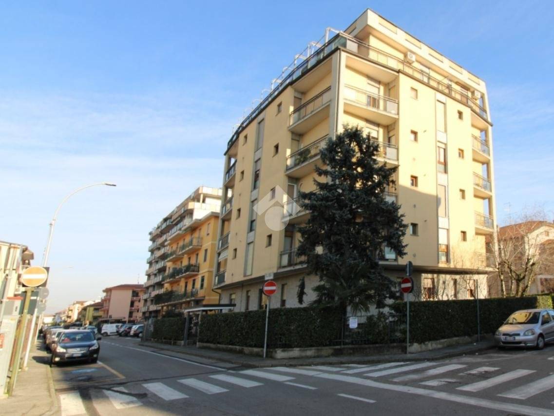 Appartamento in vendita a Arcore