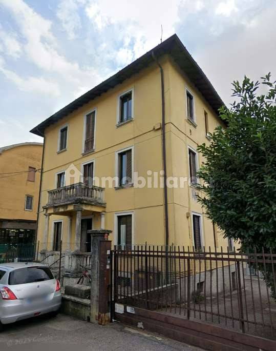 Appartamento in vendita a Varese