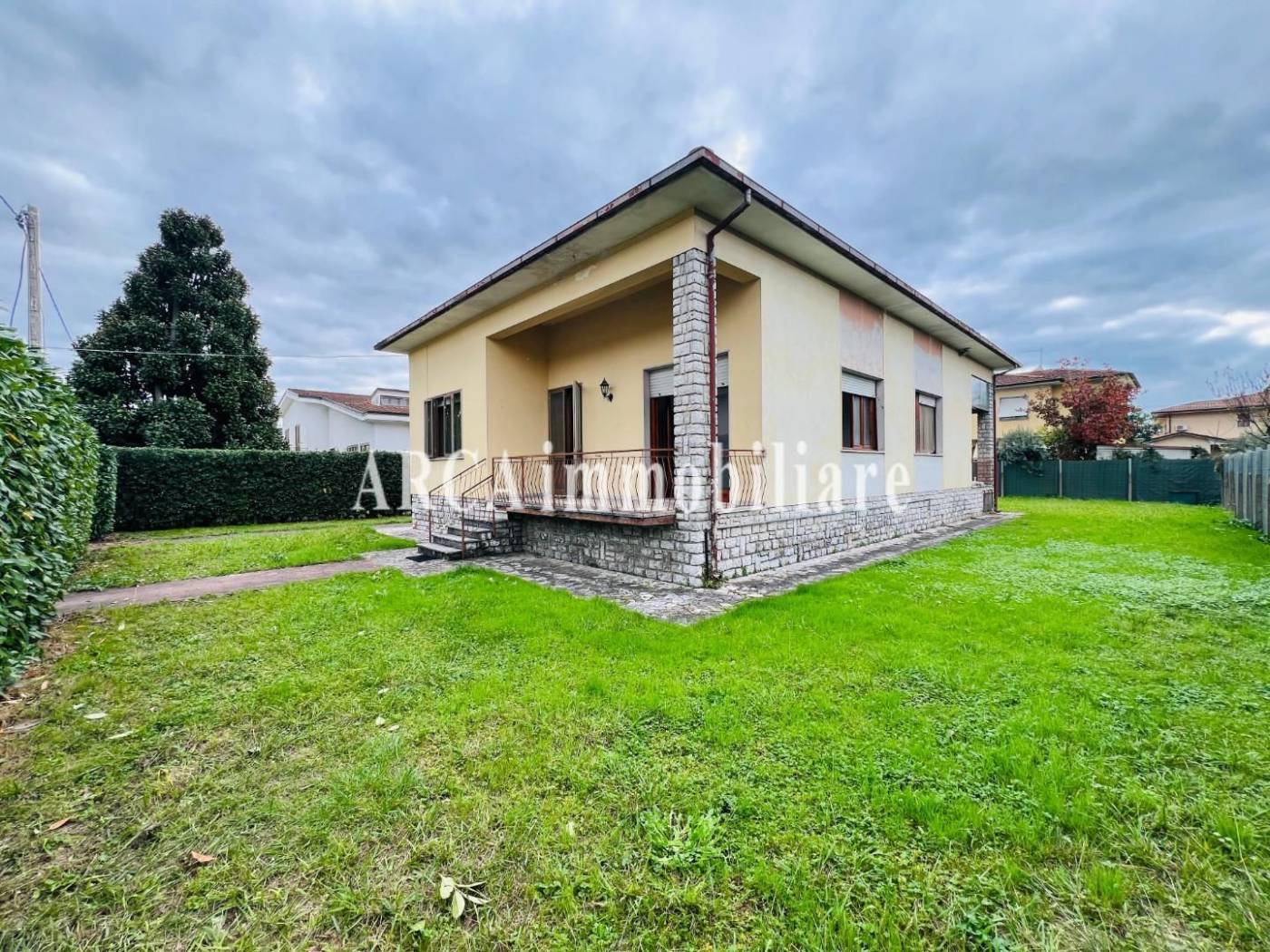 Villa in vendita a Pietrasanta