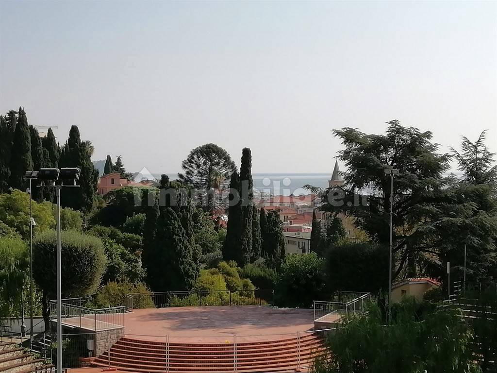 Appartamento in vendita a Alassio