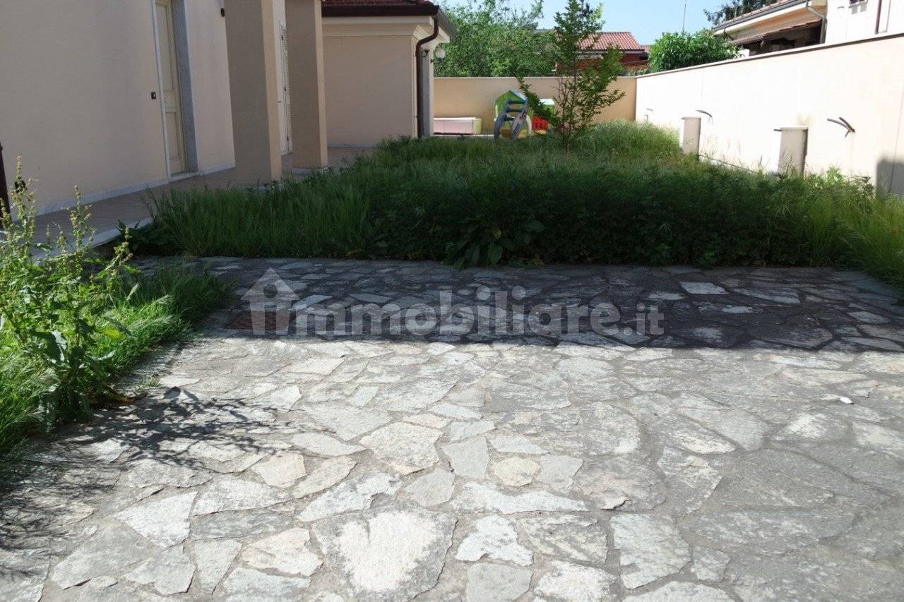 Casa indipendente in vendita a Carrara