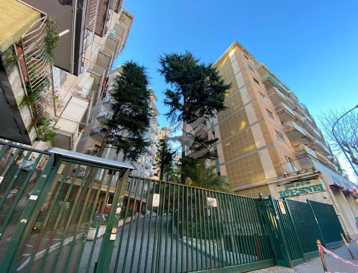 Appartamento in vendita a Napoli