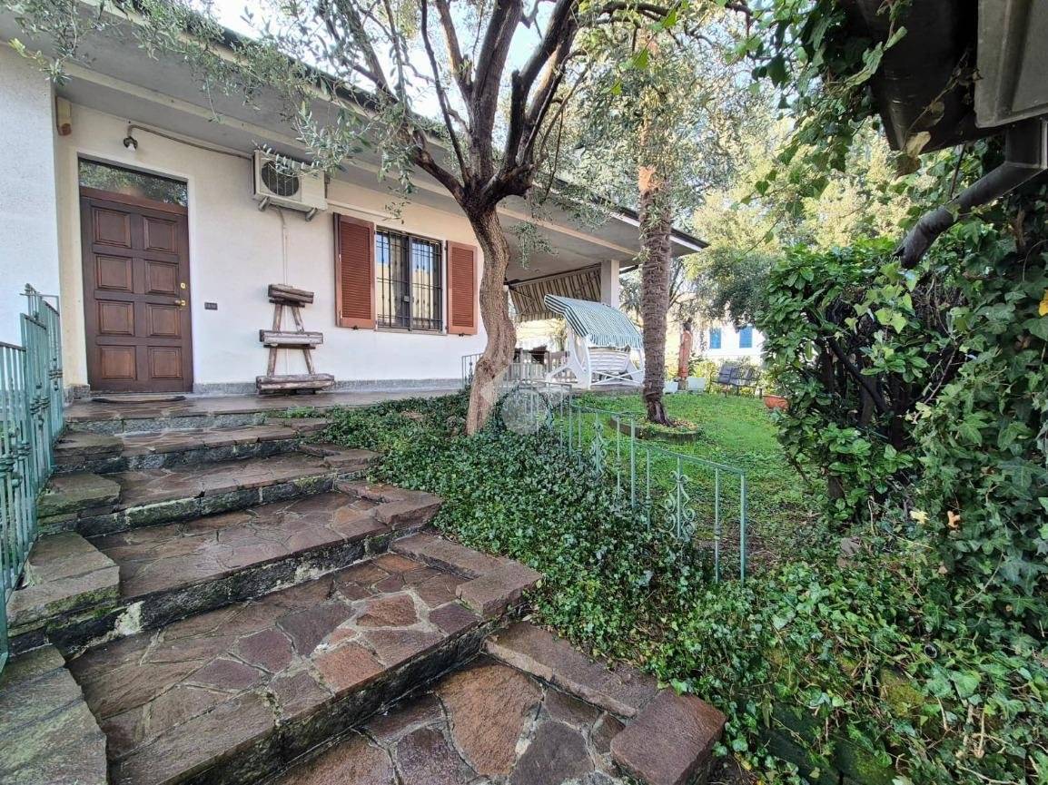 Villa in vendita a Cornate d'Adda