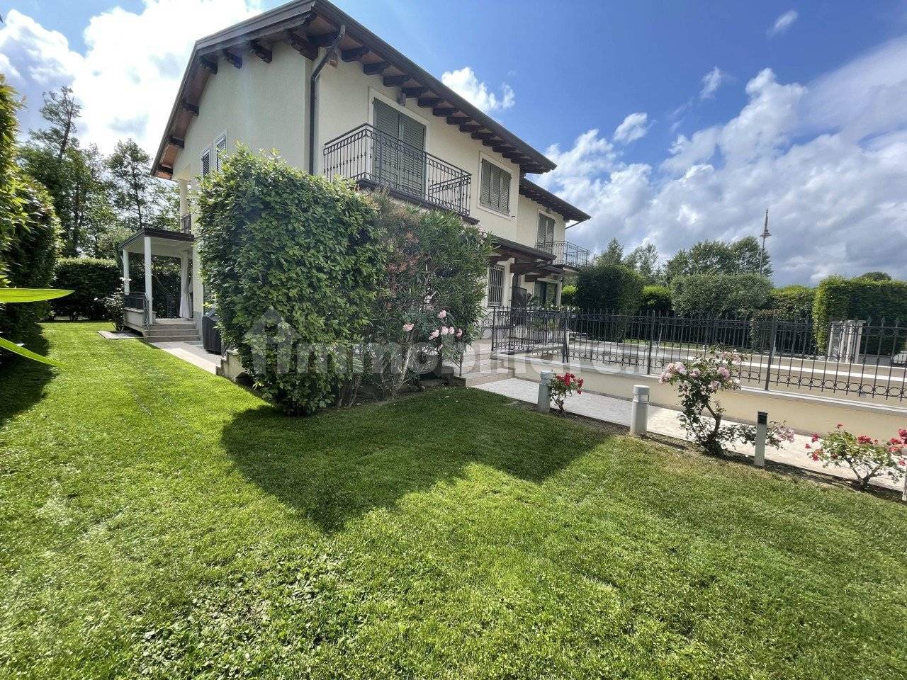 Villa in vendita a Pietrasanta