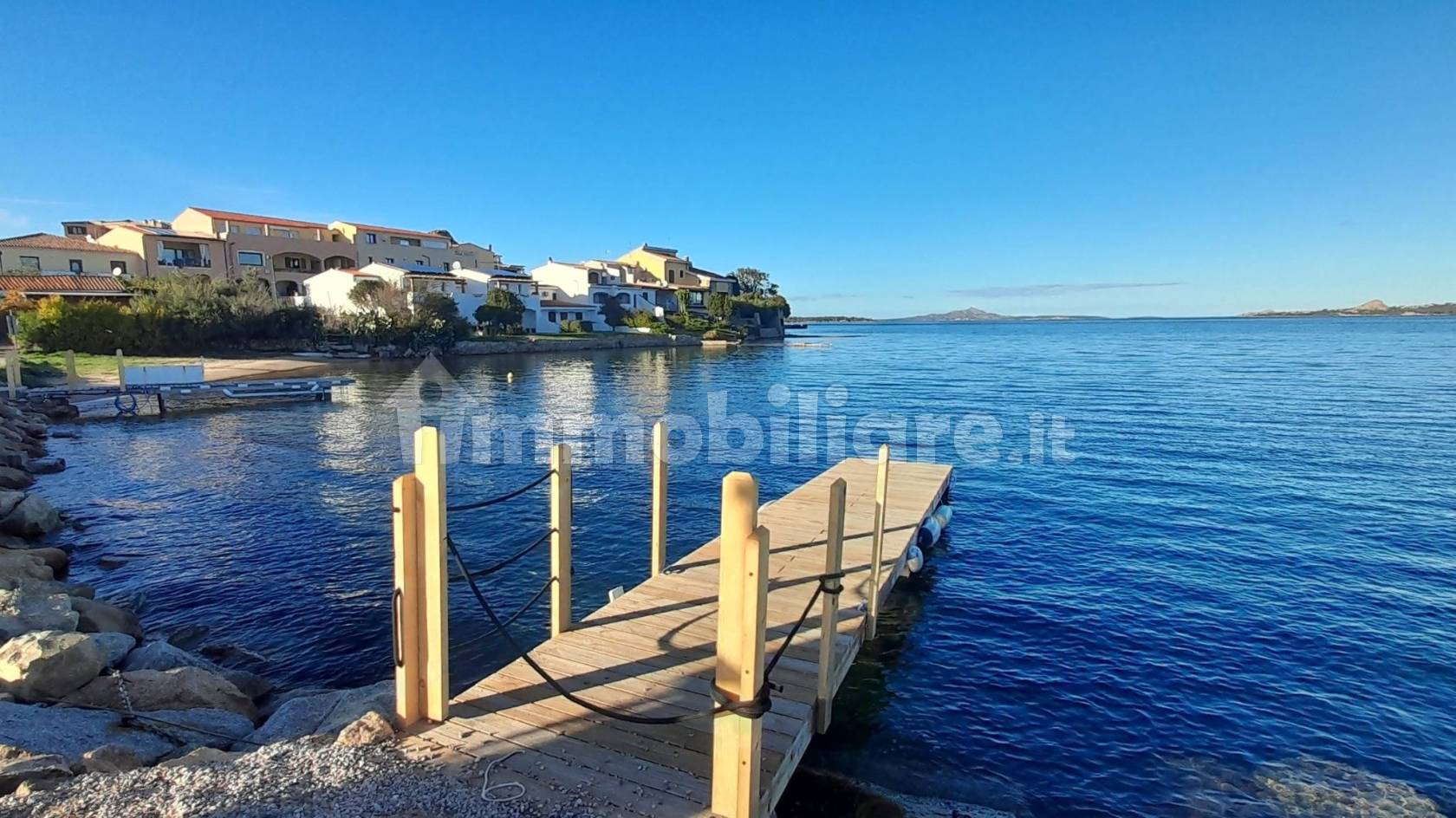 Appartamento in vendita a Arzachena