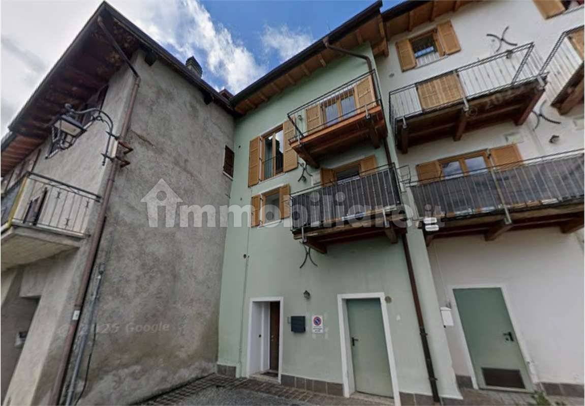 Casa indipendente in vendita a Tremosine sul Garda