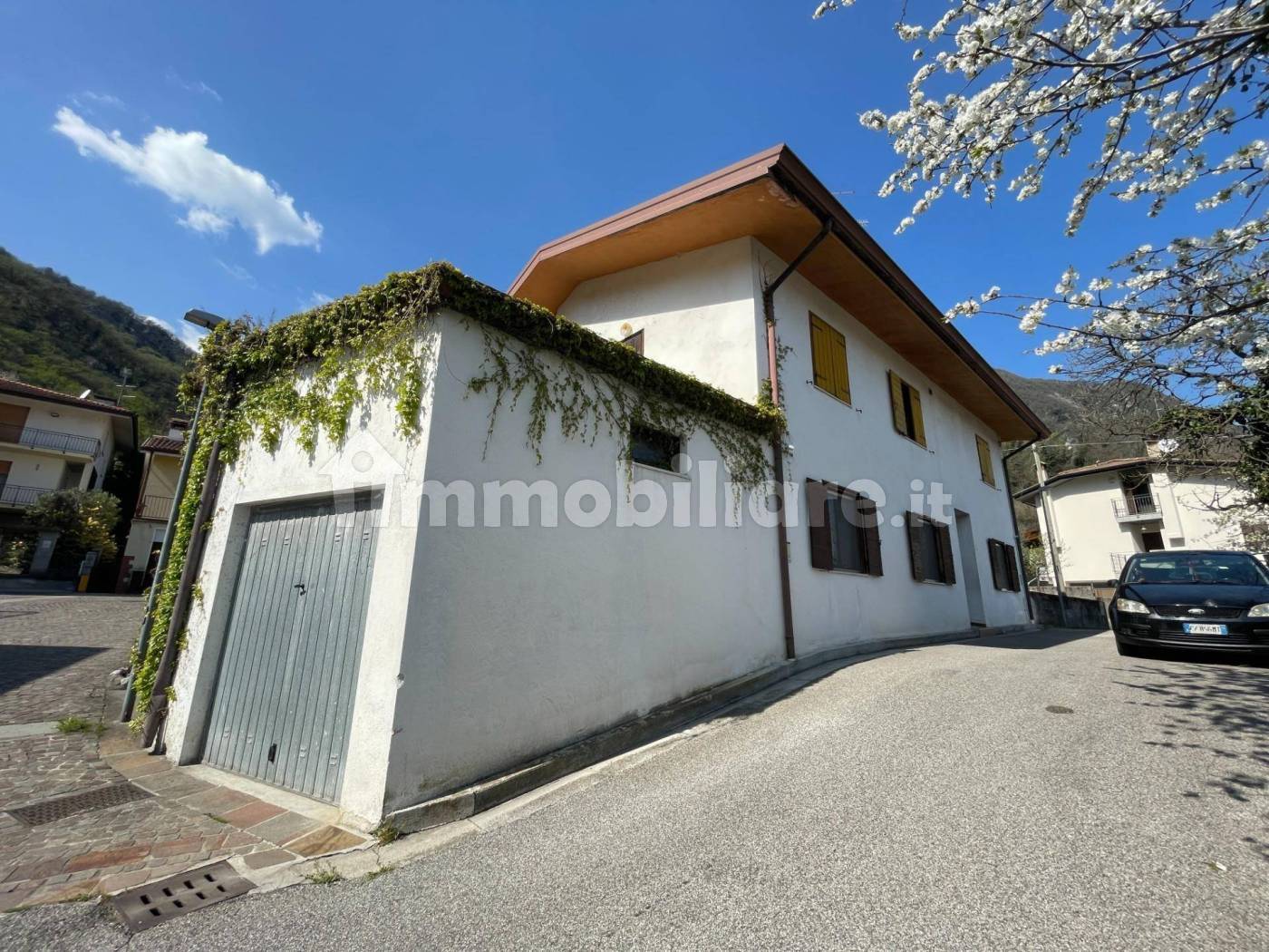 Appartamento in vendita a Trasaghis