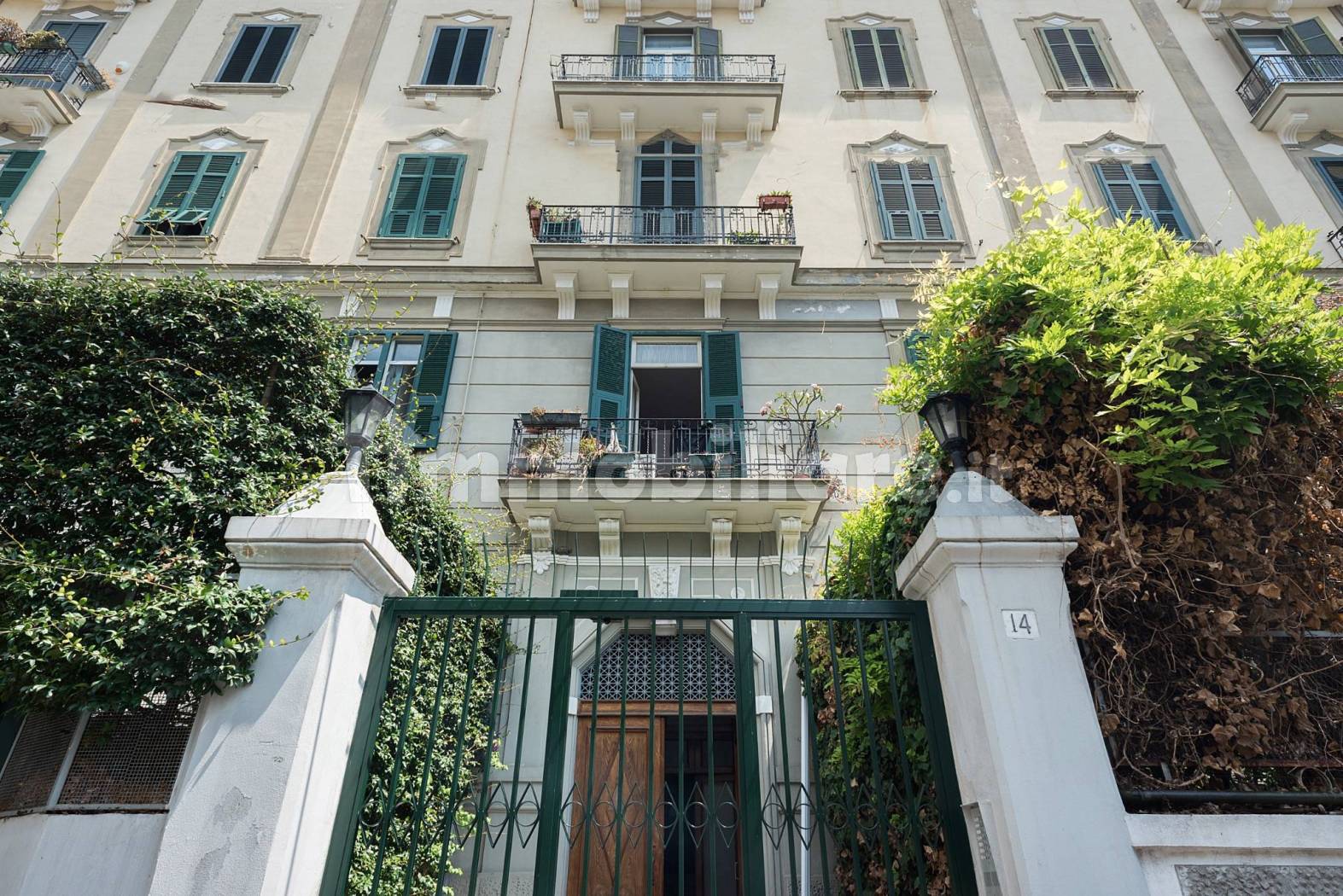 Appartamento in vendita a Napoli