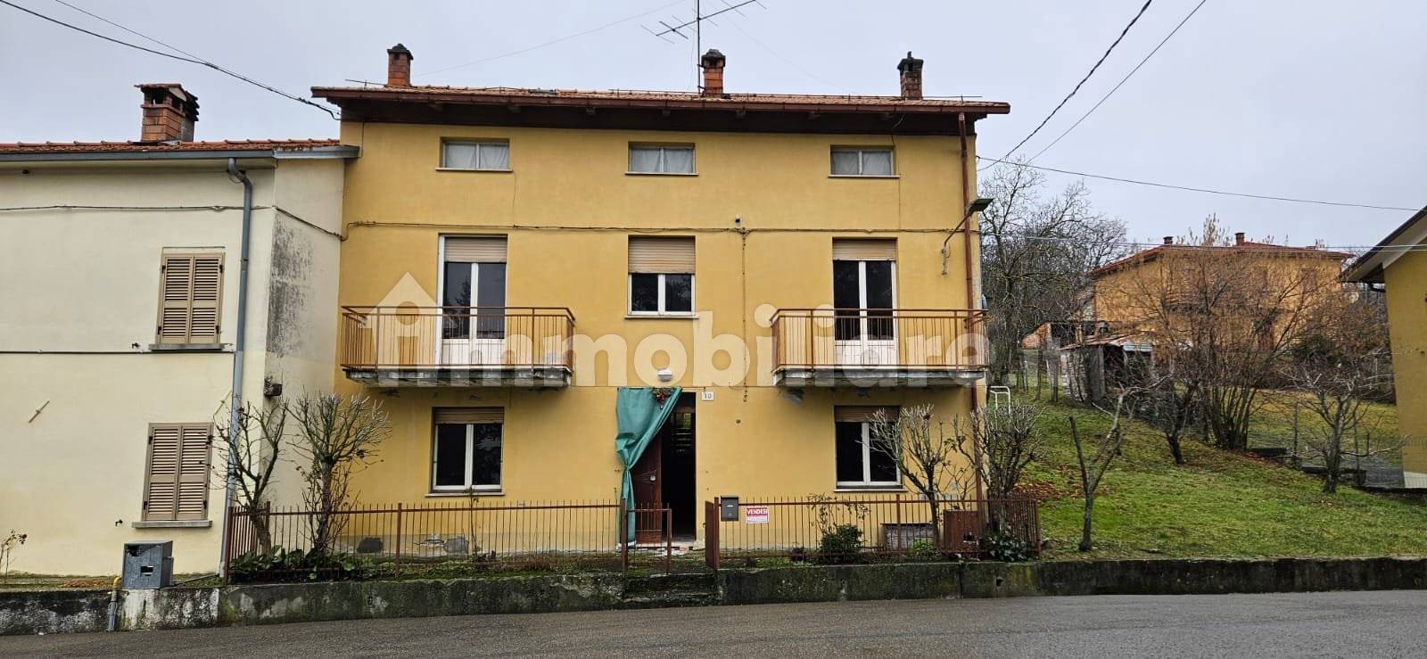 Villa in vendita a Varsi