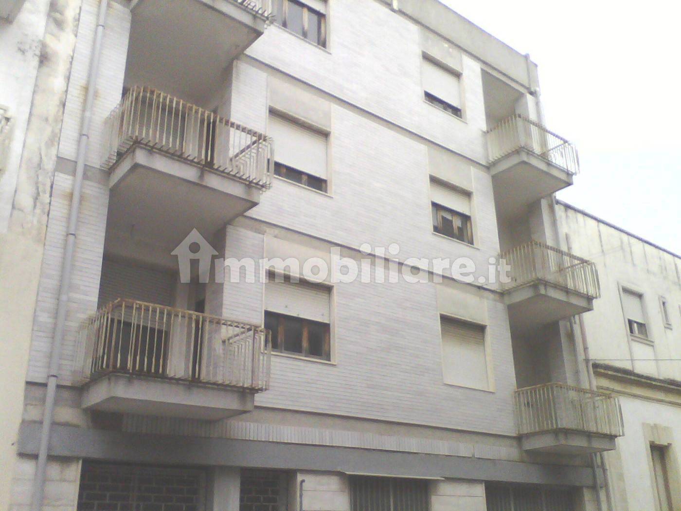 Palazzo - Edificio in vendita a Lecce