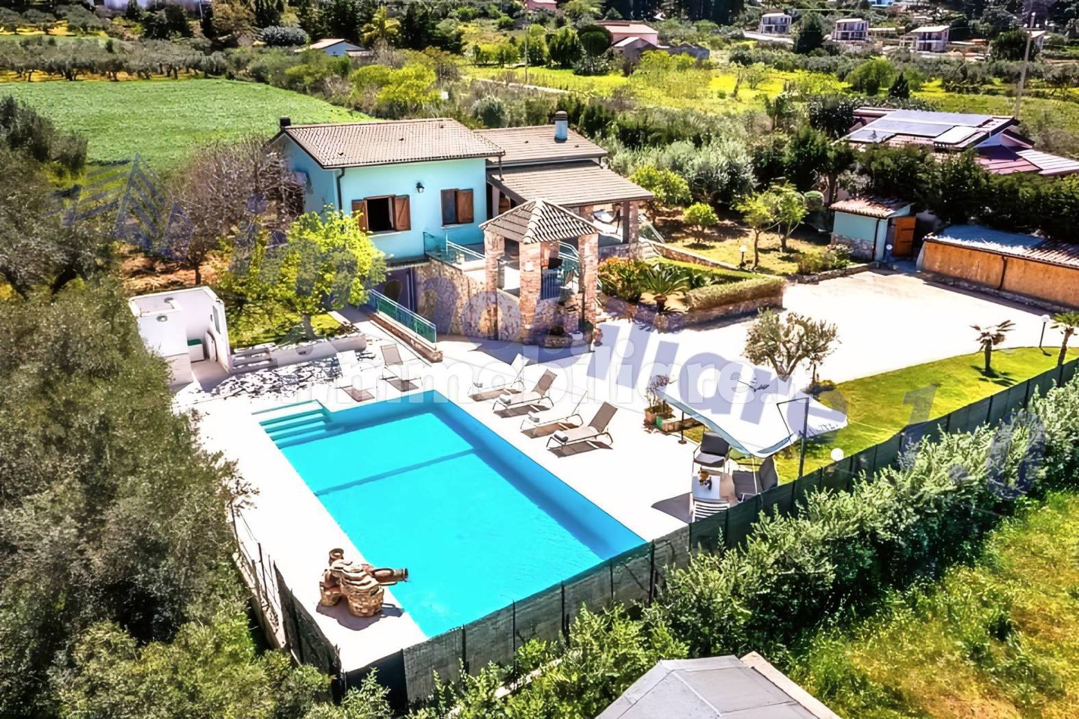 Villa in vendita a Castellammare del Golfo