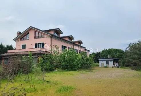 Casa indipendente in vendita a Alessandria