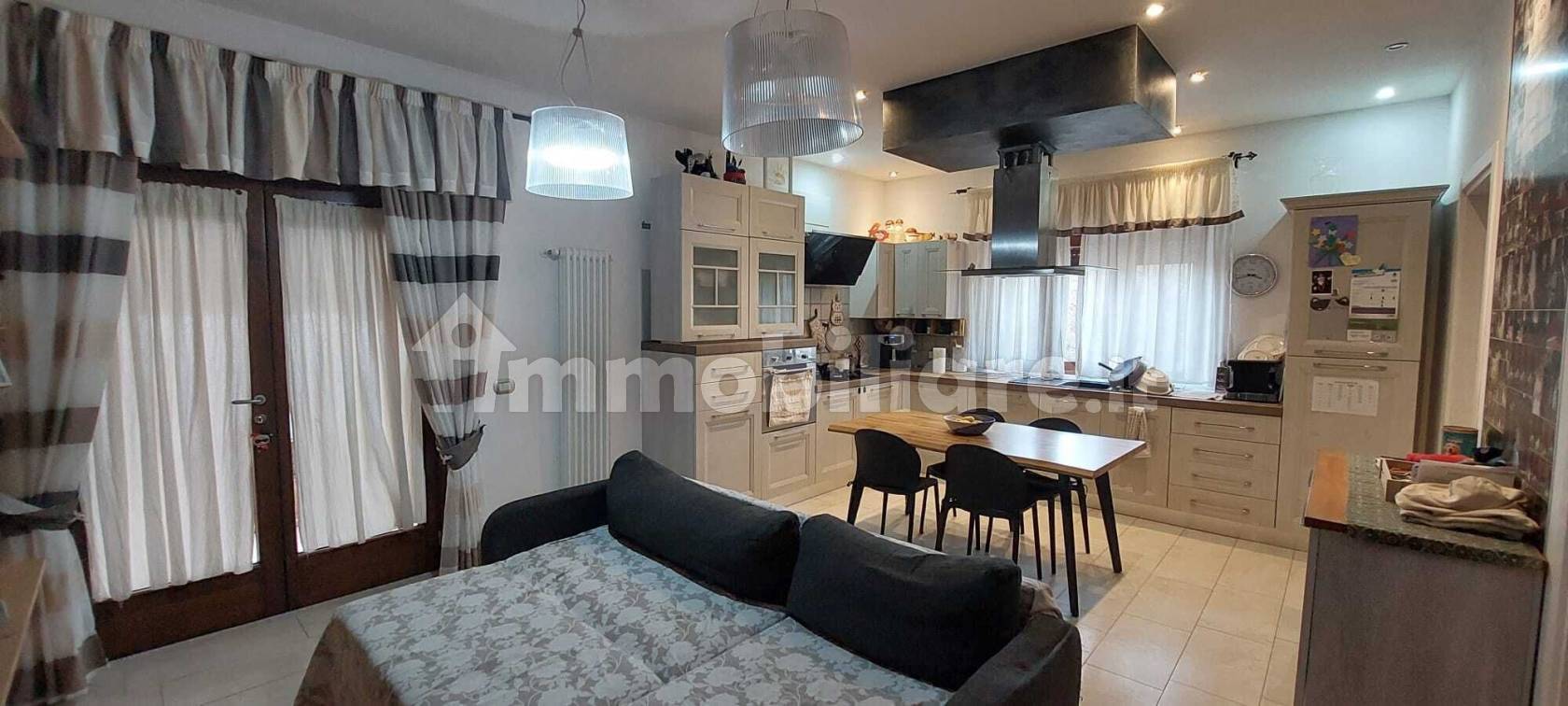 Villa in vendita a Asciano