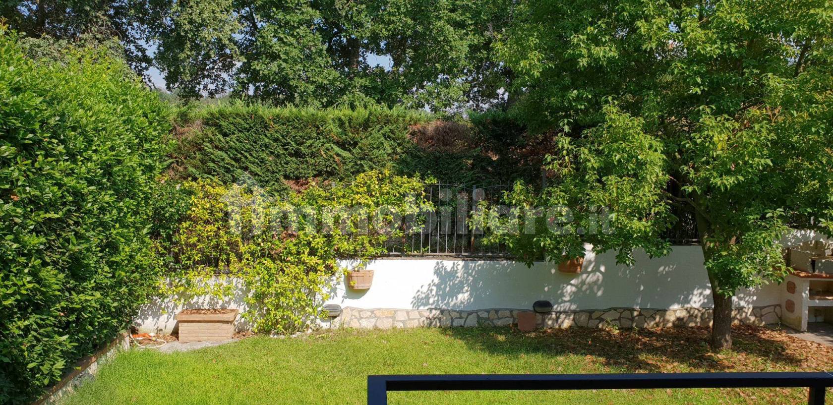 Villetta a schiera in affitto a Guidonia Montecelio