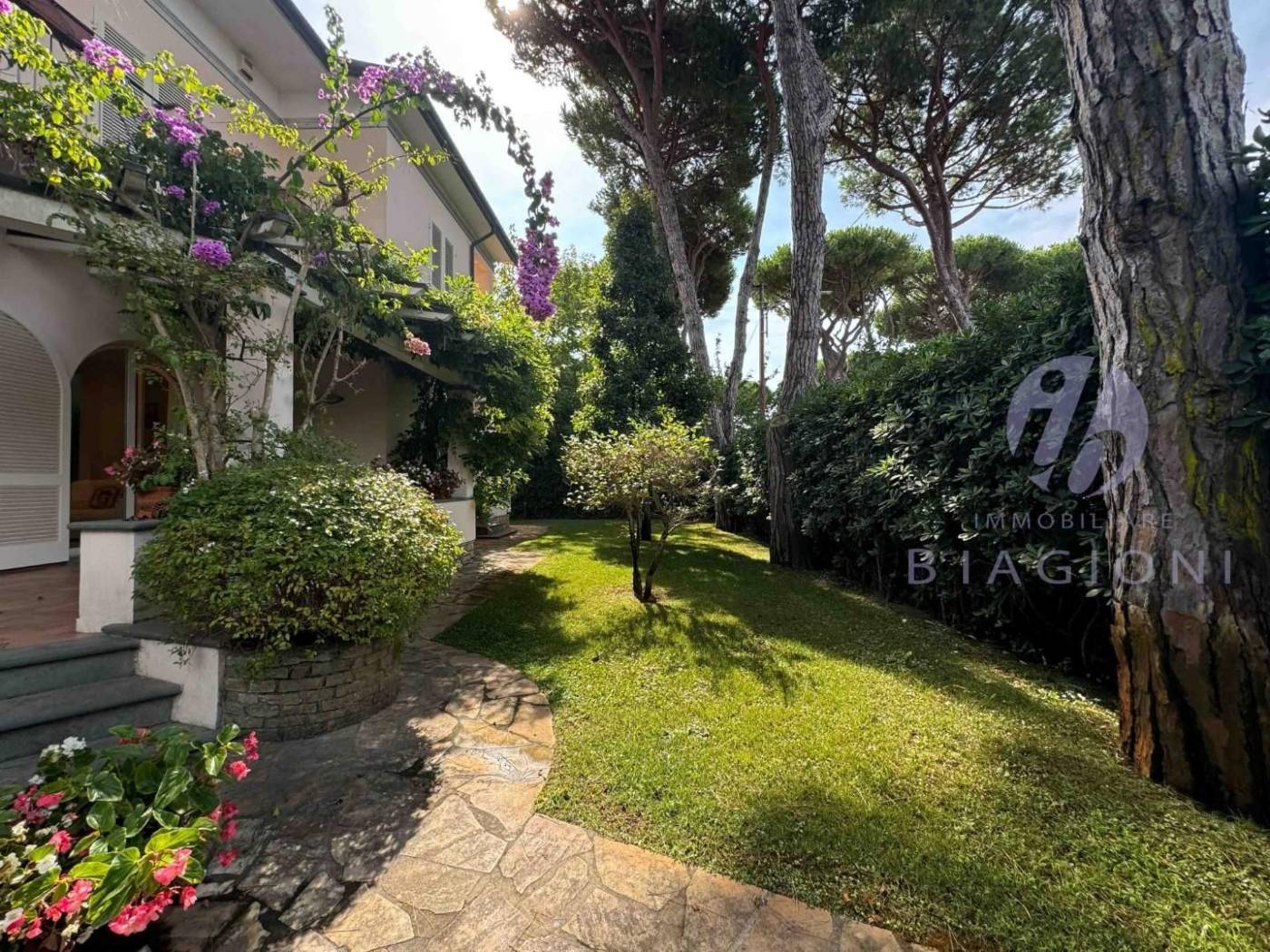 Villa in vendita a Pietrasanta