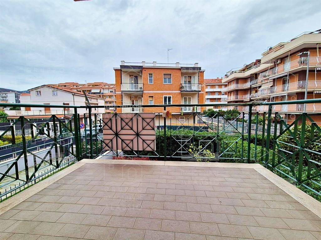 Appartamento in vendita a Albenga
