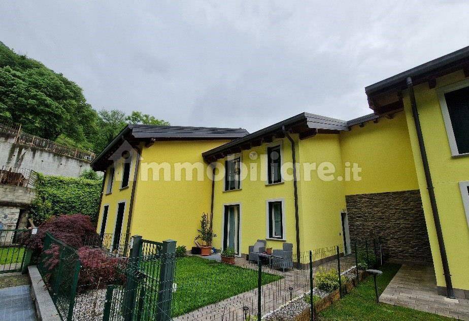 Villetta a schiera in vendita a Valbrona