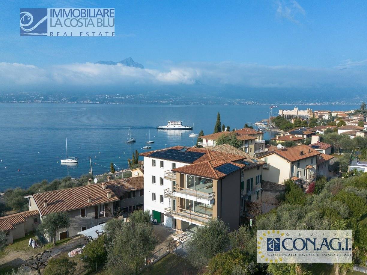 Attico - Mansarda in vendita a Torri del Benaco