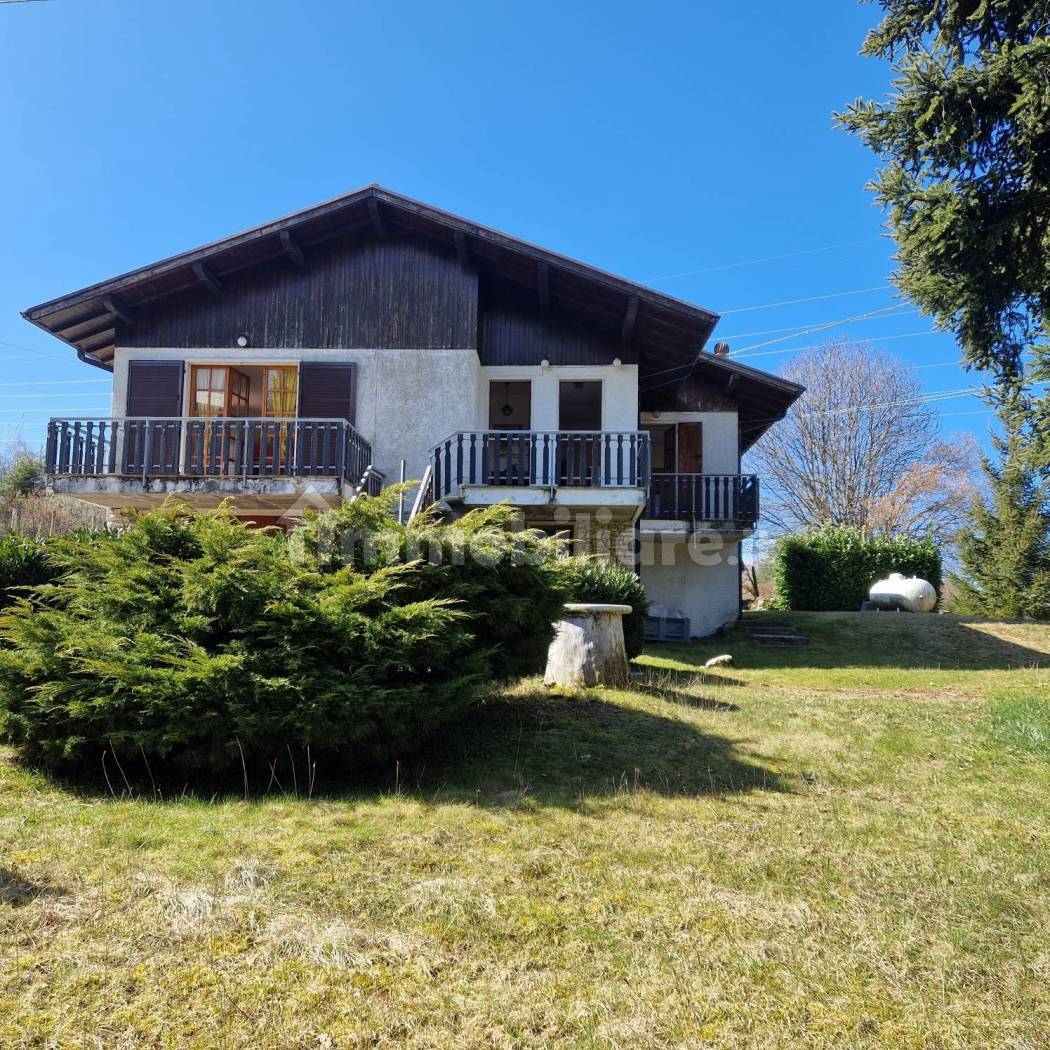 Villa in vendita a Brenzone sul Garda