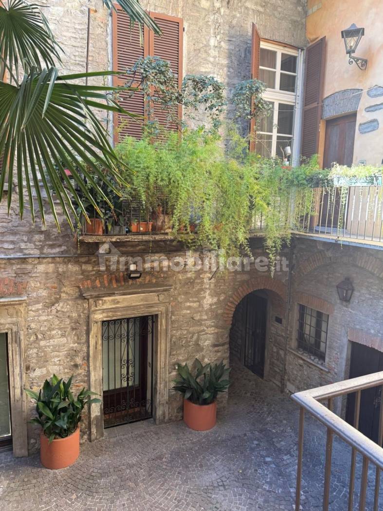 Appartamento in vendita a Como