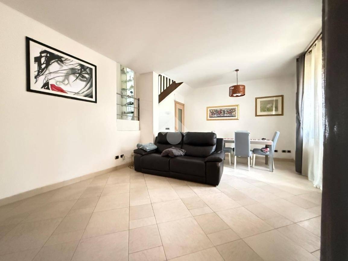 Villetta a schiera - foto 2