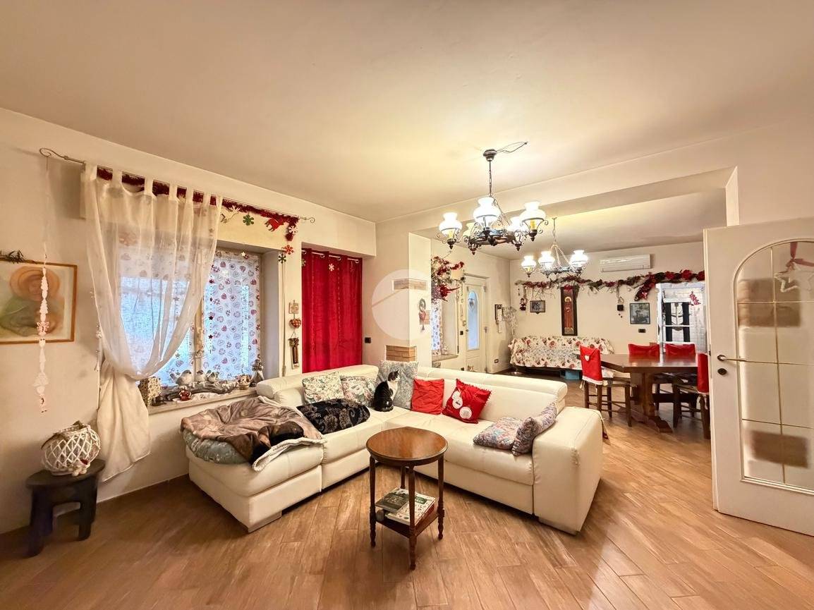 Casa indipendente in vendita a Valeggio sul Mincio