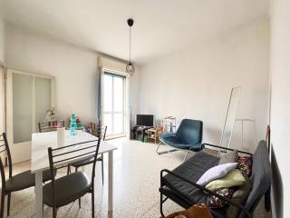 3-room flat via Donato Creti 65, Bolognina, Bologna