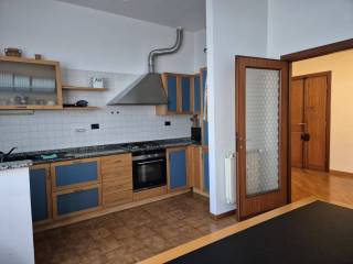 4-room flat viale dei Platani, Isolotto Talenti, Florence