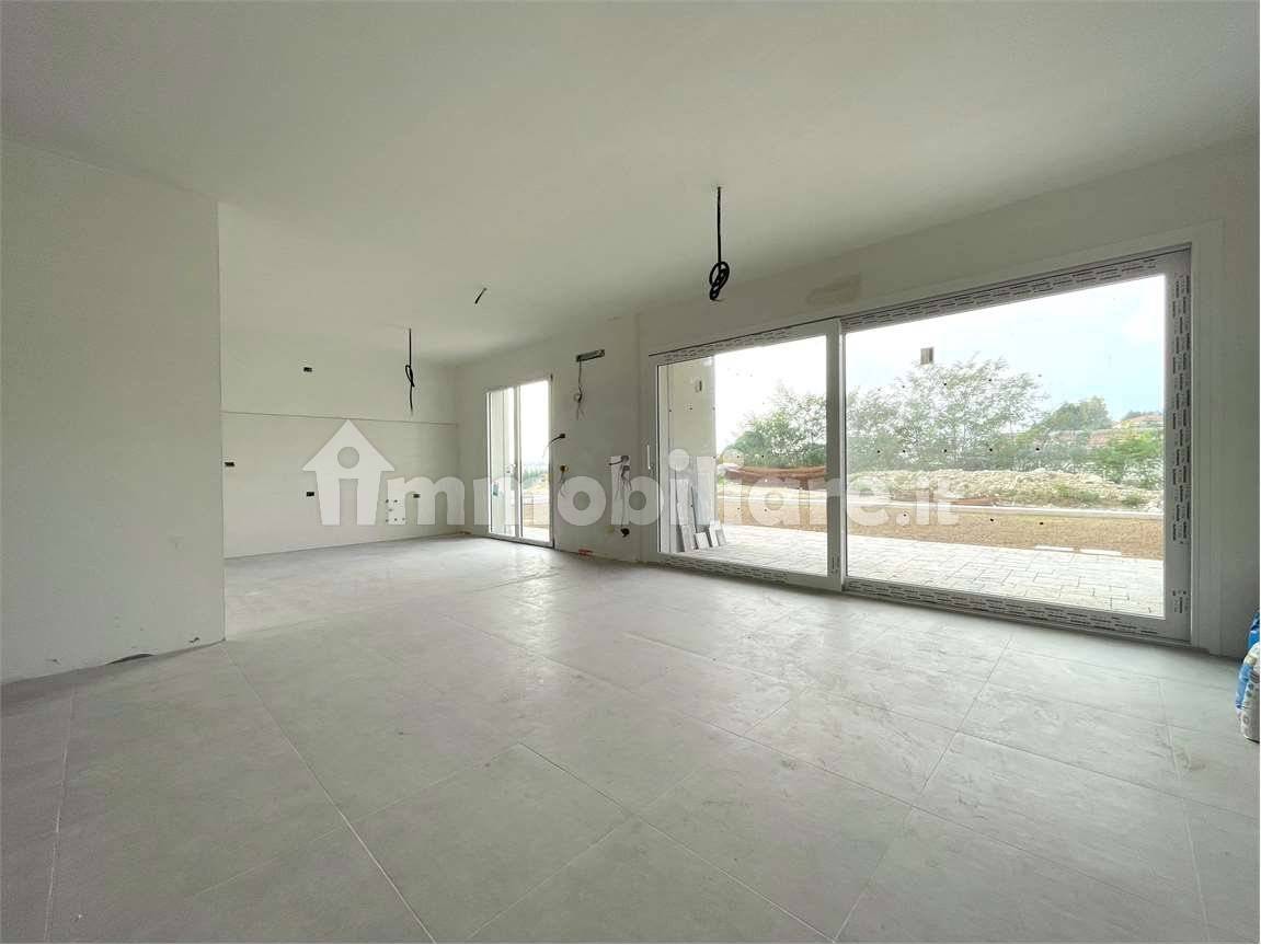 Appartamento in vendita a Guanzate