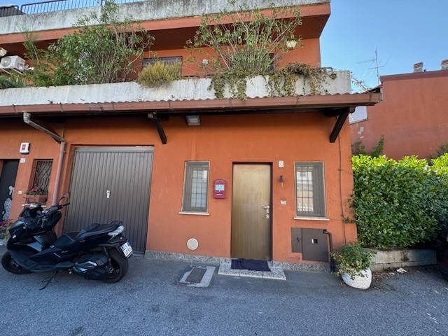 Villa a schiera via 1 Maggio, Mombretto, Mediglia | 4 locali | 164 mq