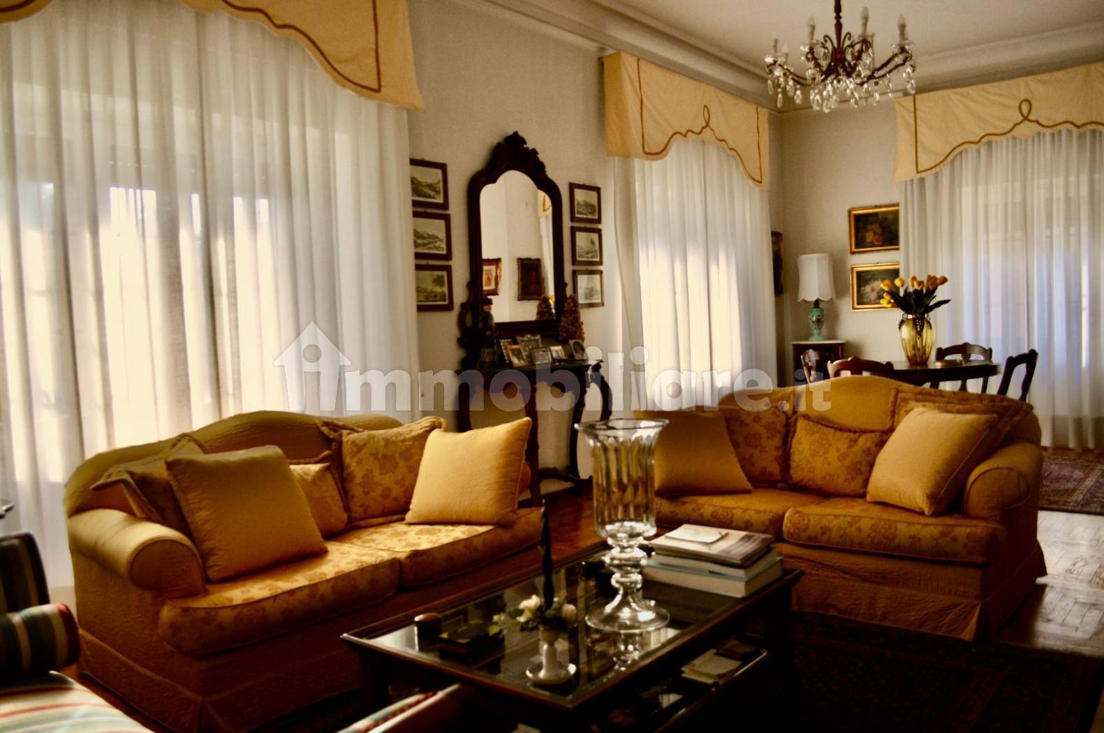 Villa in vendita a Vetralla