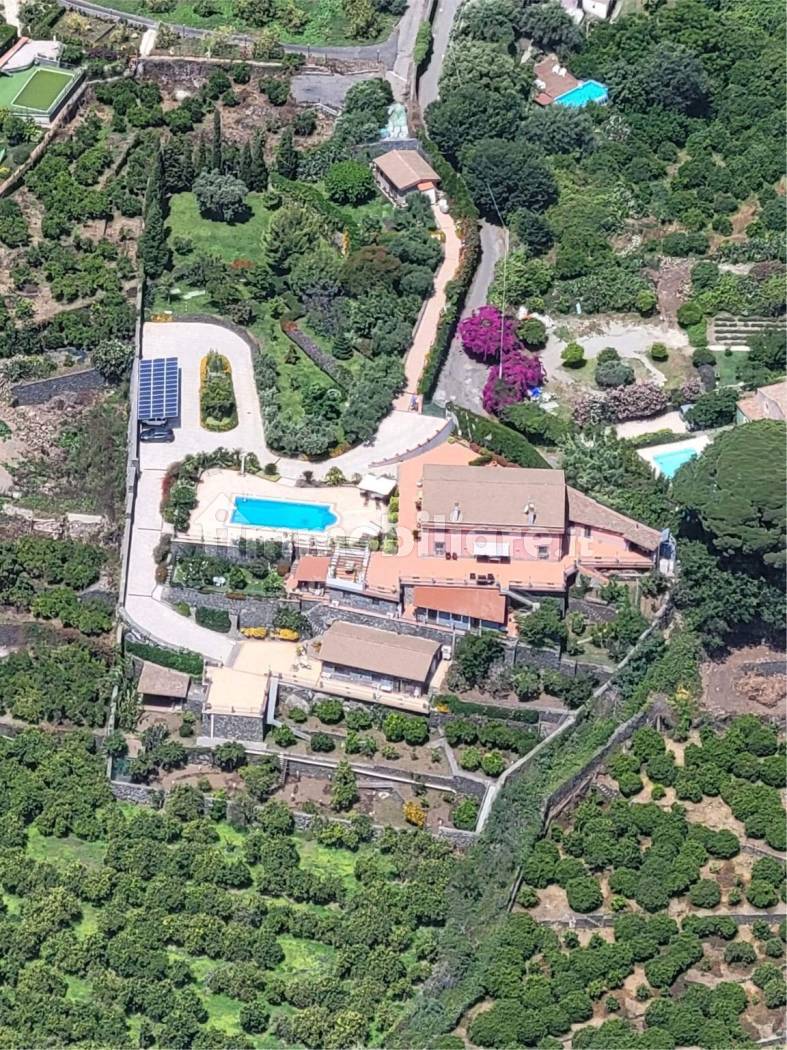 Villa in vendita a Aci Catena