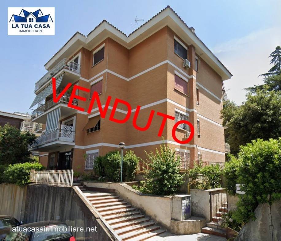 Appartamento in vendita a Roma