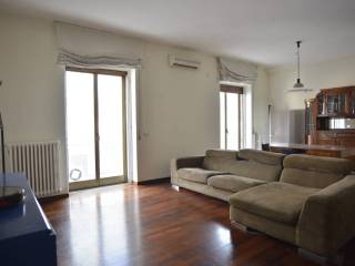 3-room flat via marchese di montrone, 63, Murat, Bari
