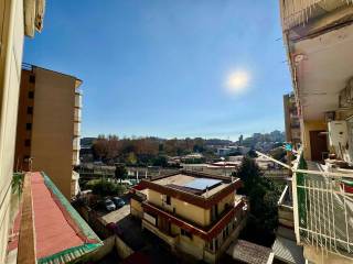 3-room flat via Francesco Arnaldi 138, Pianura, Naples