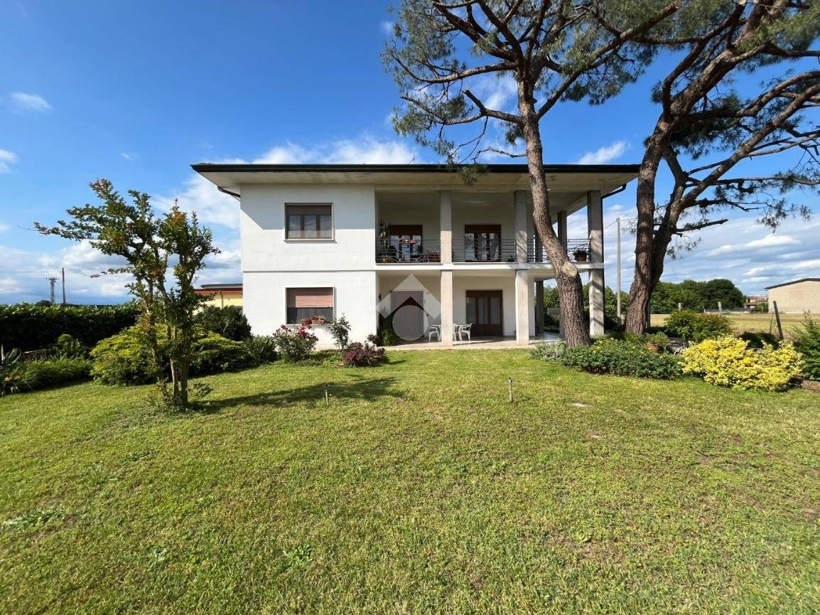 Appartamento in vendita a Isola Rizza