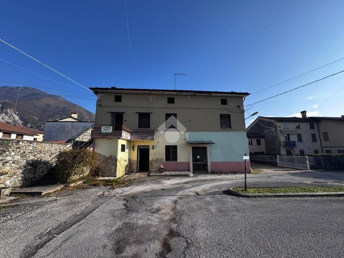 Rustico - Casale in vendita a Santorso