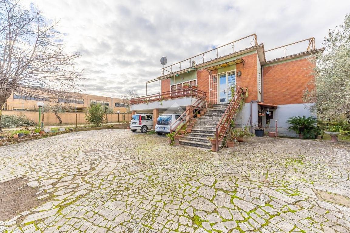 Villa in vendita a Roma