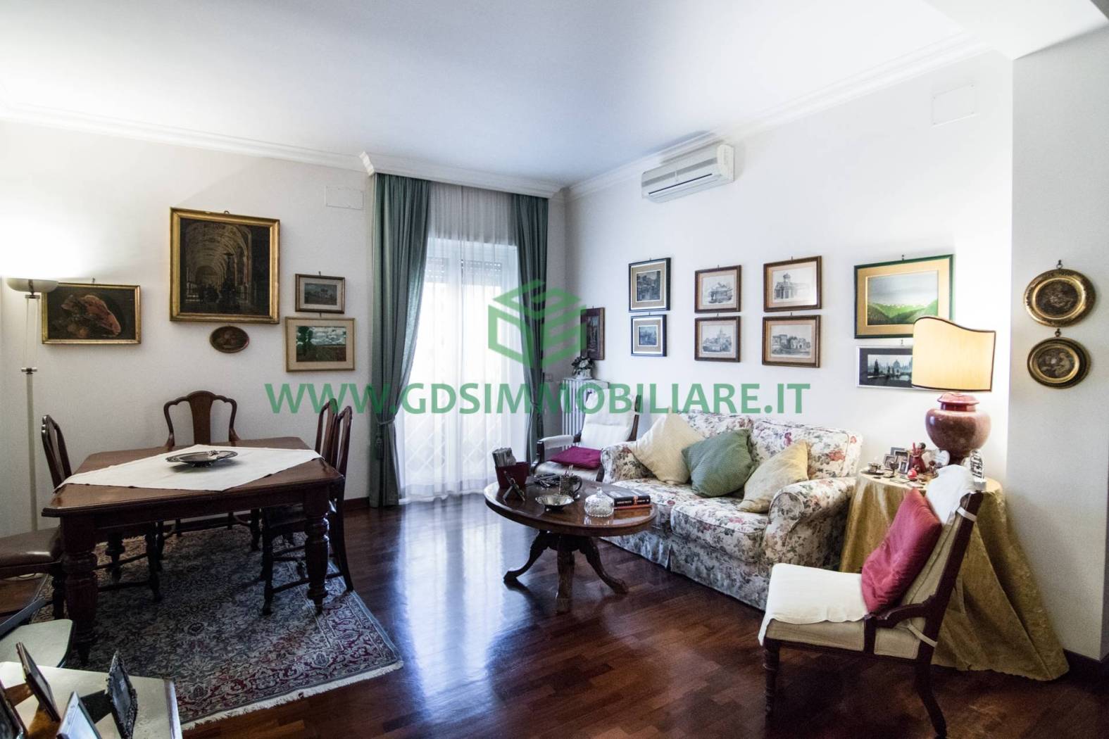 Appartamento in vendita a Roma