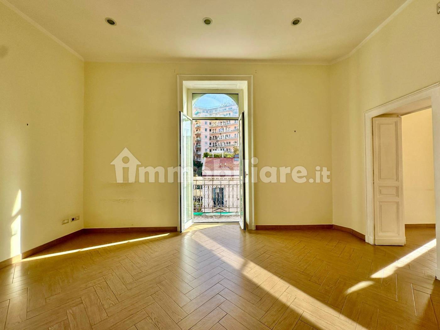 Appartamento in affitto a Napoli