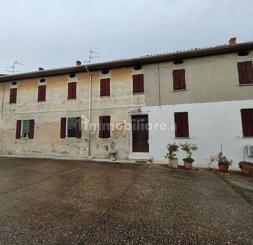 Villa in vendita a Sabbioneta