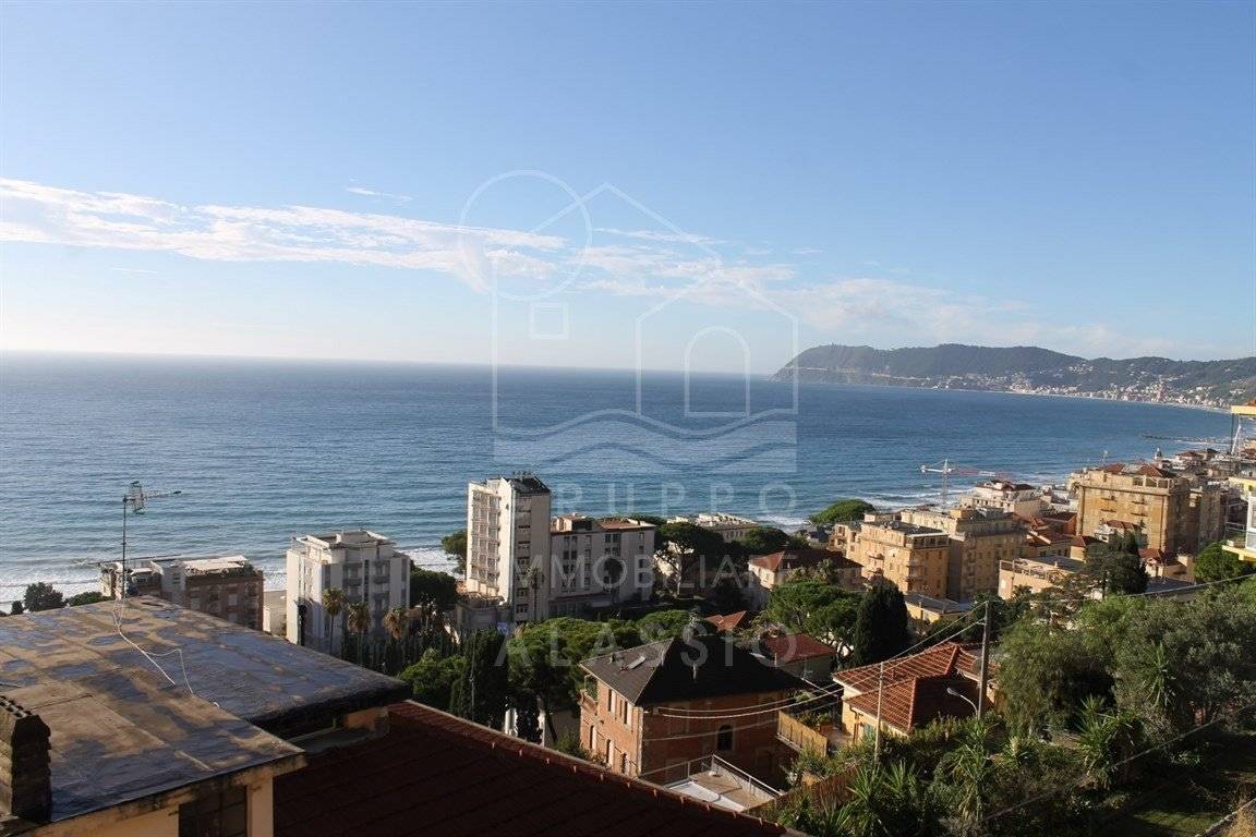 Appartamento in vendita a Alassio